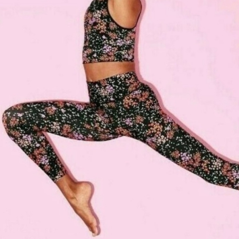 Victoria Secret Sport Stars Pink Floral Black High Rise 7/8 Leggings L
